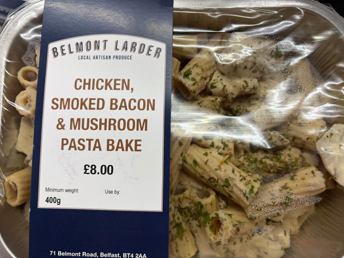 Chicken, smoked bacon & mushroom pasta bake